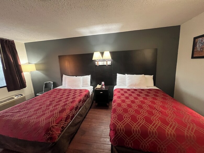 Hotel Econo Lodge Inn & Suites