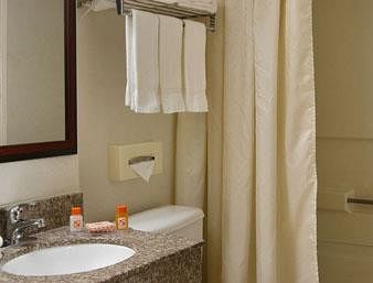Hotel Howard Johnson - Tampa Airport