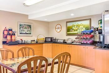 Hotel Howard Johnson - Tampa Airport