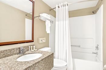 Hotel Howard Johnson - Tampa Airport