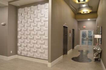 Holiday Inn Express Hotel & Suites Albany