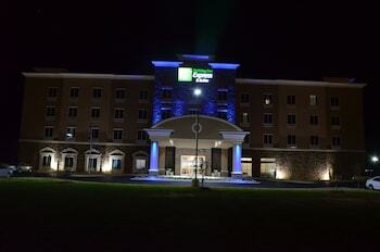 Holiday Inn Express Hotel & Suites Albany