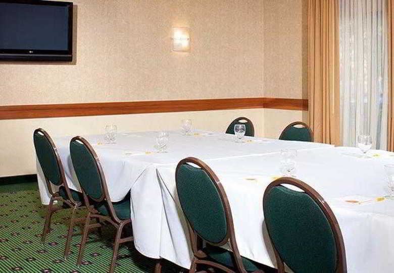 Hotel Courtyard By Marriott Detroit Livonia