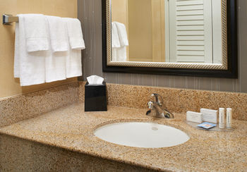 Hotel Courtyard By Marriott Detroit Livonia