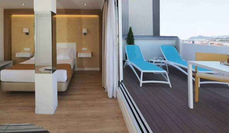 Hotel R�as Bajas