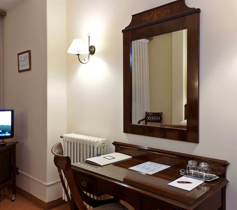 Hotel R�as Bajas