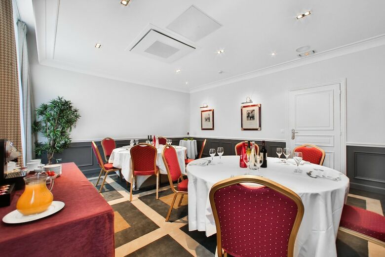 Hotel Le Claridge Champs-elysees Fraser Suites