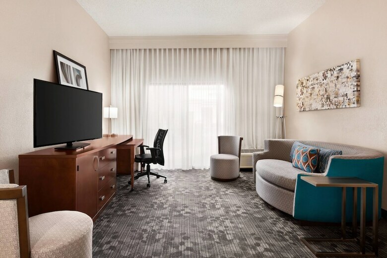 Hotel Courtyard By Marriott Tulsa Central