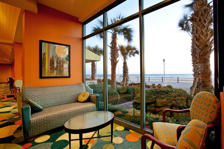 Holiday Inn Express Hotel & Suites Va Beach Oceanfront