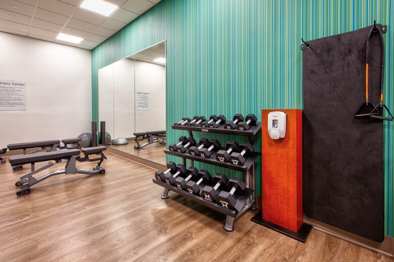Holiday Inn Express Hotel & Suites Va Beach Oceanfront