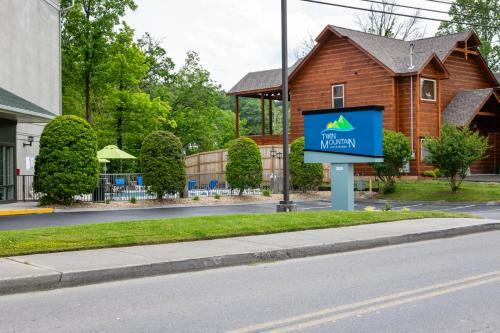 Hotel Twin Mountain Inn