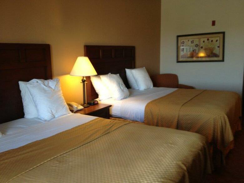 Best Western Lockhart Hotel & Suites