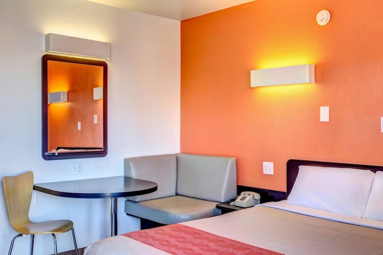Motel 6 Murfreesboro