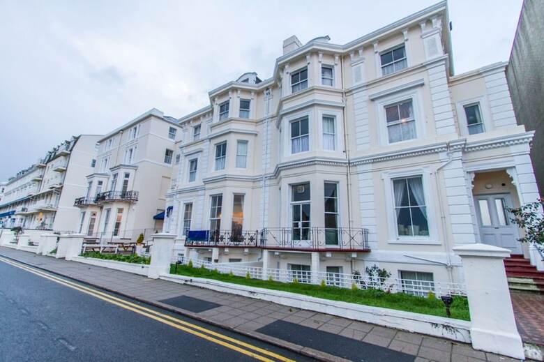 The Carlton Hotel