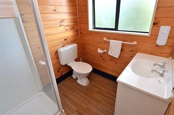 Motel Rainforest Retreat