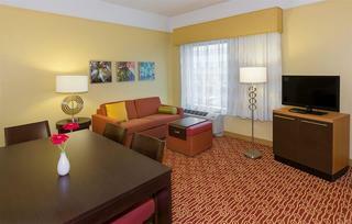 Hotel Towneplace Suites Buffalo Airport