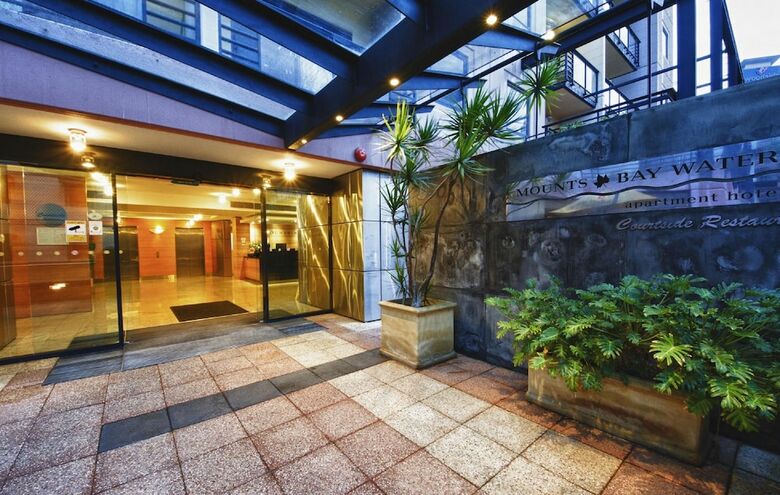 Mounts Bay Waters Apartment Hotel