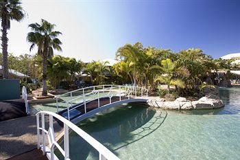 Hotel Breakfree Diamond Beach