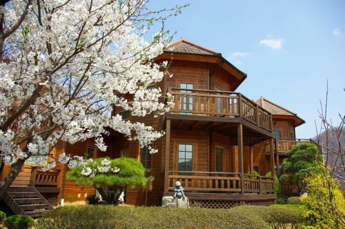 Ecran Pension