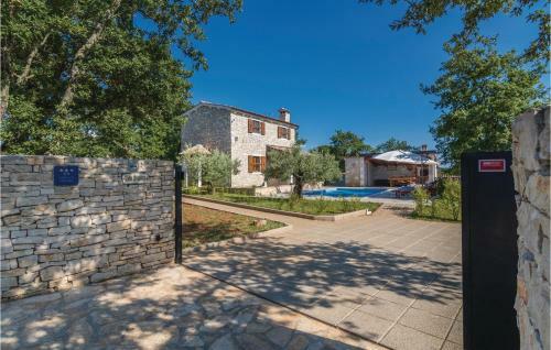 Holiday Home Kirmenjak With A Fireplace 03