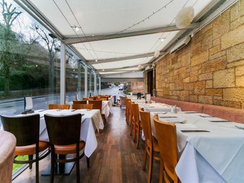 Ivory Hotel