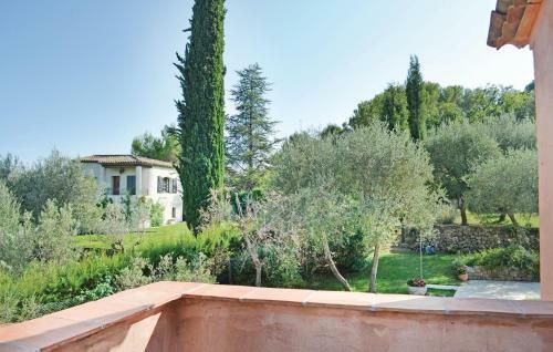 Holiday Home Le Rouret With A Fireplace 09