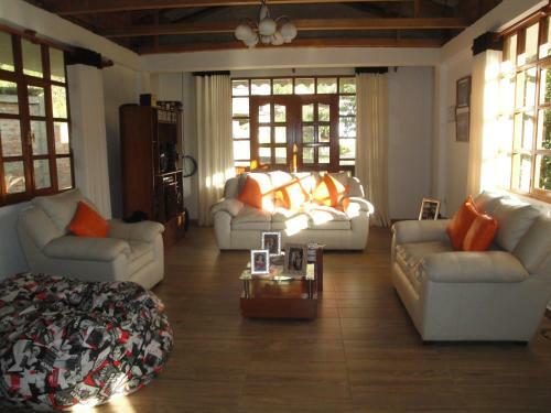 Hostal Alojamiento El Amanecer "el Patzawararin"