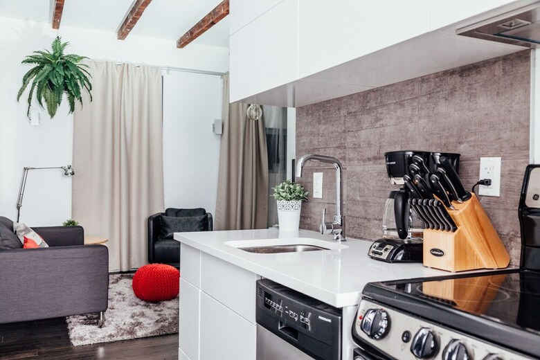 Leqube Apartments