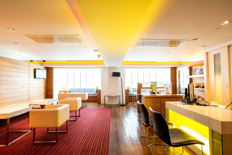 Hotel Dusitd2 Chiang Mai