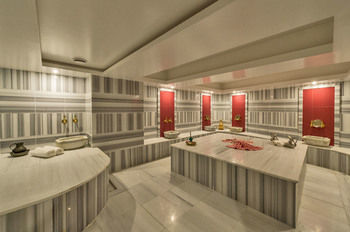 Great Fortune Hotel & Spa