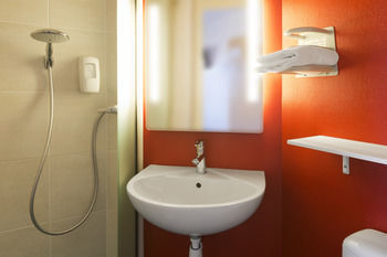 Hotel B&B H�tel Le Mans Nord 1
