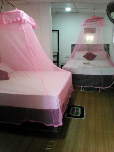 Hostal Lotus Inn Tourist Resort