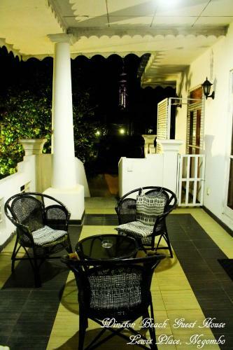 Hostal Winston Dutch Canal Villa Guest House
