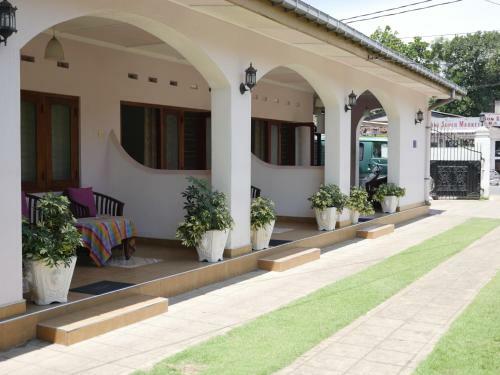 Hostal Ocean View Tourist Guest House