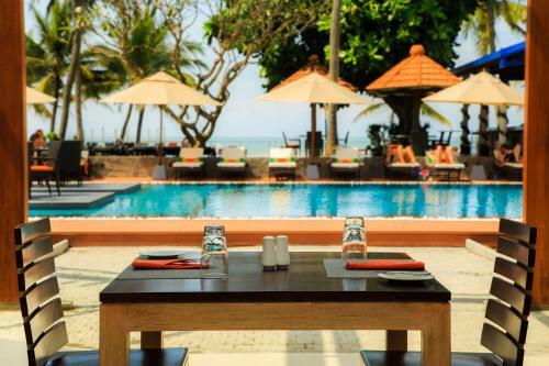 Camelot Beach Hotel