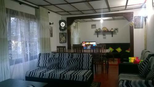 Srihelyes Inn