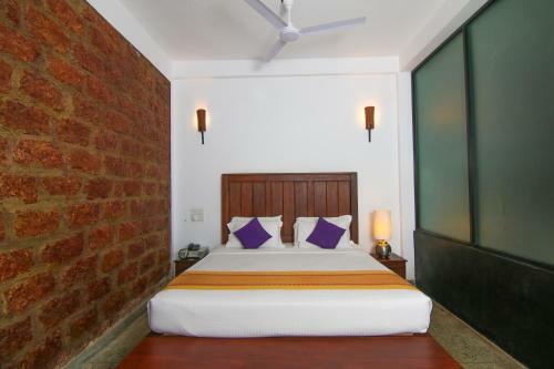 Airport City Hub Hotel