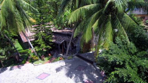 Villa Pinnawala & Restaurant