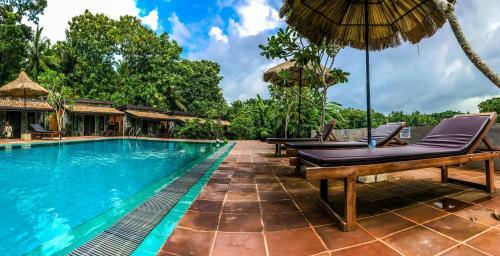 Villa Pinnawala & Restaurant