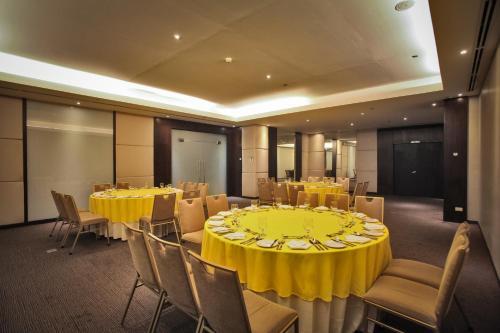 Limketkai Luxe Hotel