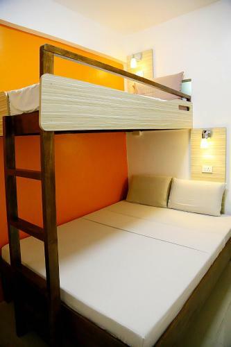 Hotel Travelbee Business Inn