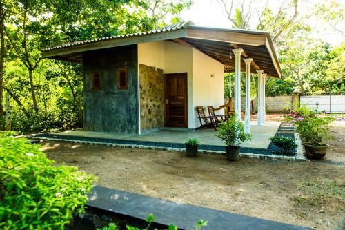 Sunshadow Chalet