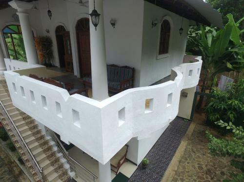 Hostal Tiny Royal Palace