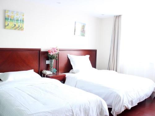 Greentree Inn Henan Kaifeng Gulou Square Express Hotel