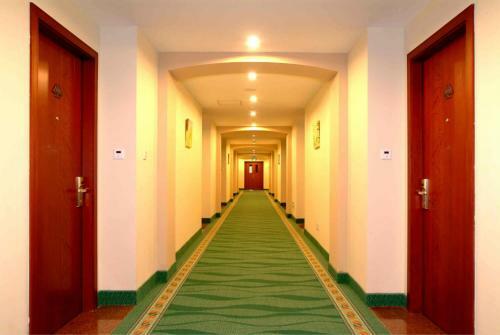 Greentree Inn Beijing Shunyi Xinguozhan Express Hotel