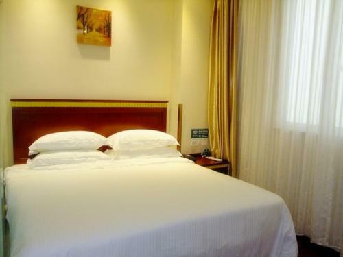 Greentree Inn Jiangxi Yingtan Bus Station Express Hotel