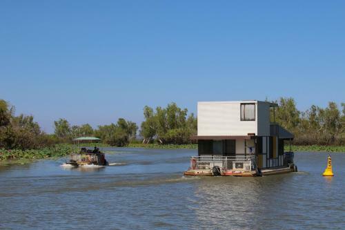 Mary River Houseboats
