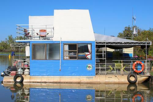 Mary River Houseboats