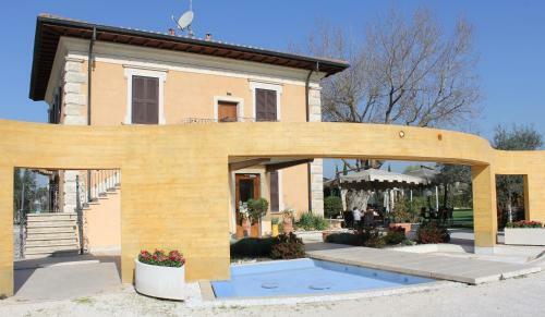 Hostal Villa Tivoli