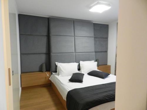 Aparthotel Bucharest - Elite Apartment
